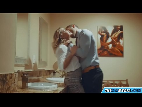 ❤️ Kad te prsata plavuša zavede u javnom toaletu ☑ Kvalitativna pornografija kod nas ❌️❤